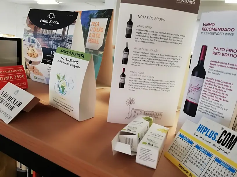 caixas e expositores